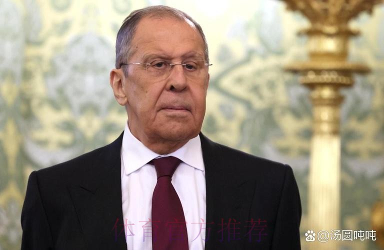 六台记者:拉莫斯正在与沙特的吉达联合谈判 六台记者:拉莫斯正在与沙特的吉达联合谈判